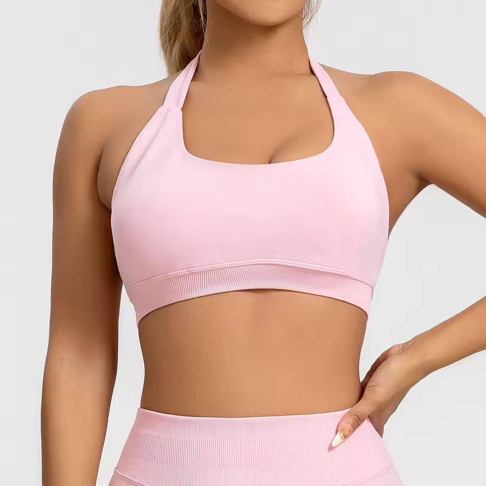 スポーツブラ レディース シームレス ホルターネックトップ  - Sports Bra High Impact のレビューと価格